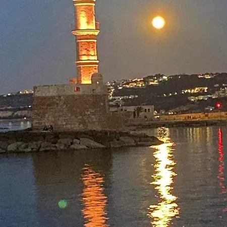 Mythos Old Harbour Semesterbostad